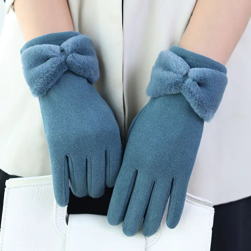 Elegant Fleece Knit Touchscreen Gloves