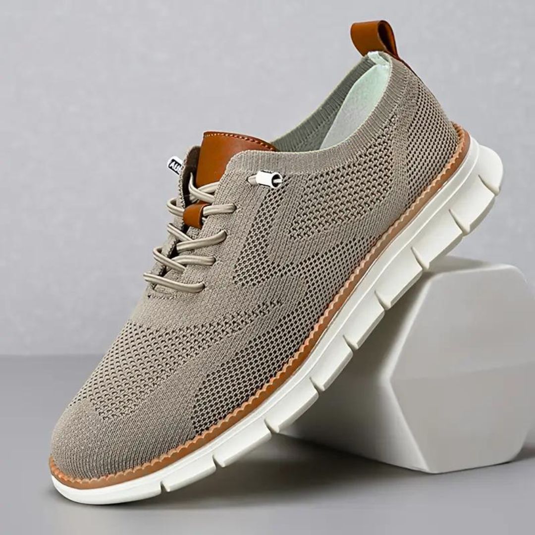 Amoretto Sneakers