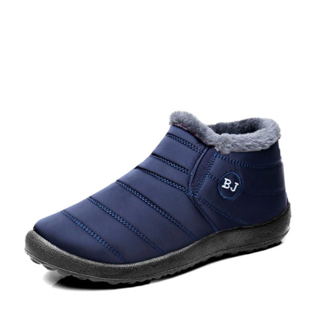 Ergonomic snow boots