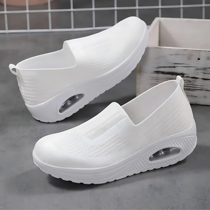 Hawk - Orthopedic pain-relieving shoes