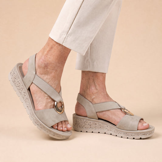 Skylar - Women's Flat Sandals with Metal Buckle