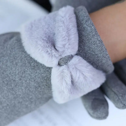 Elegant Fleece Knit Touchscreen Gloves