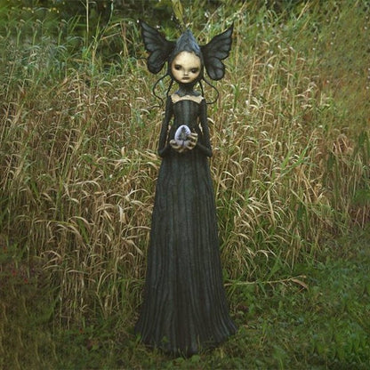 Creepy Witch Sculpture Halloween Decoration