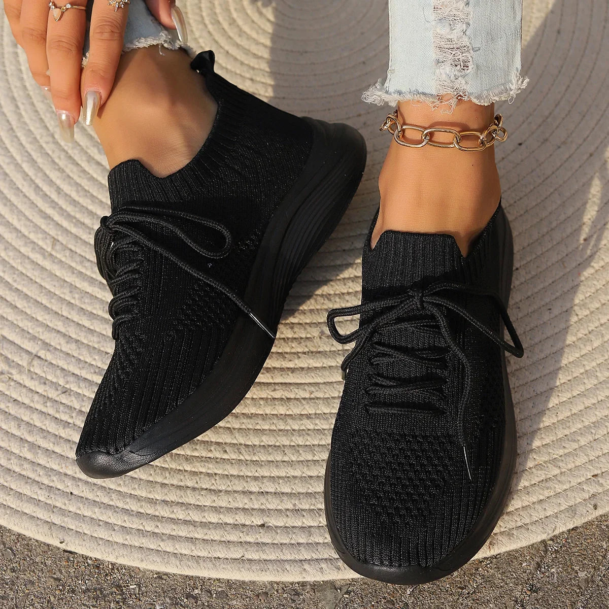 Colet - Comfortable Training and Sports Shoes