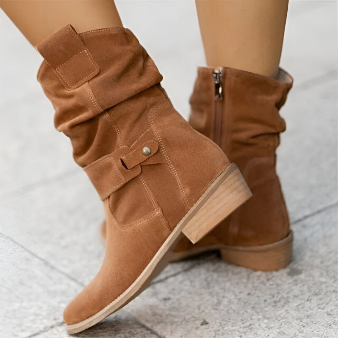 Dahlia - Elegant boots with a soft footbed